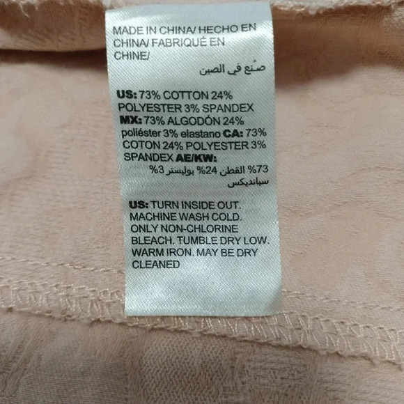 Chico's Size 1 Light Peach Embossed Floral Pattern Button Up Long Sleeves jacket - Picture 7 of 7